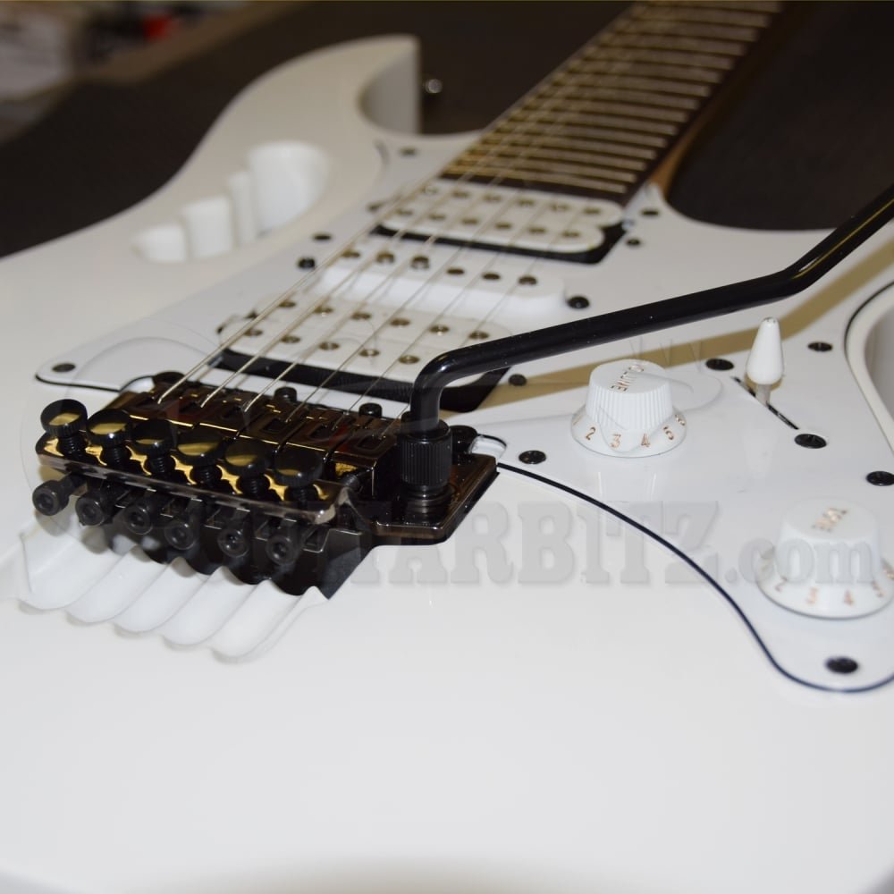 Ibanez E-Gitarre Jemjr White
