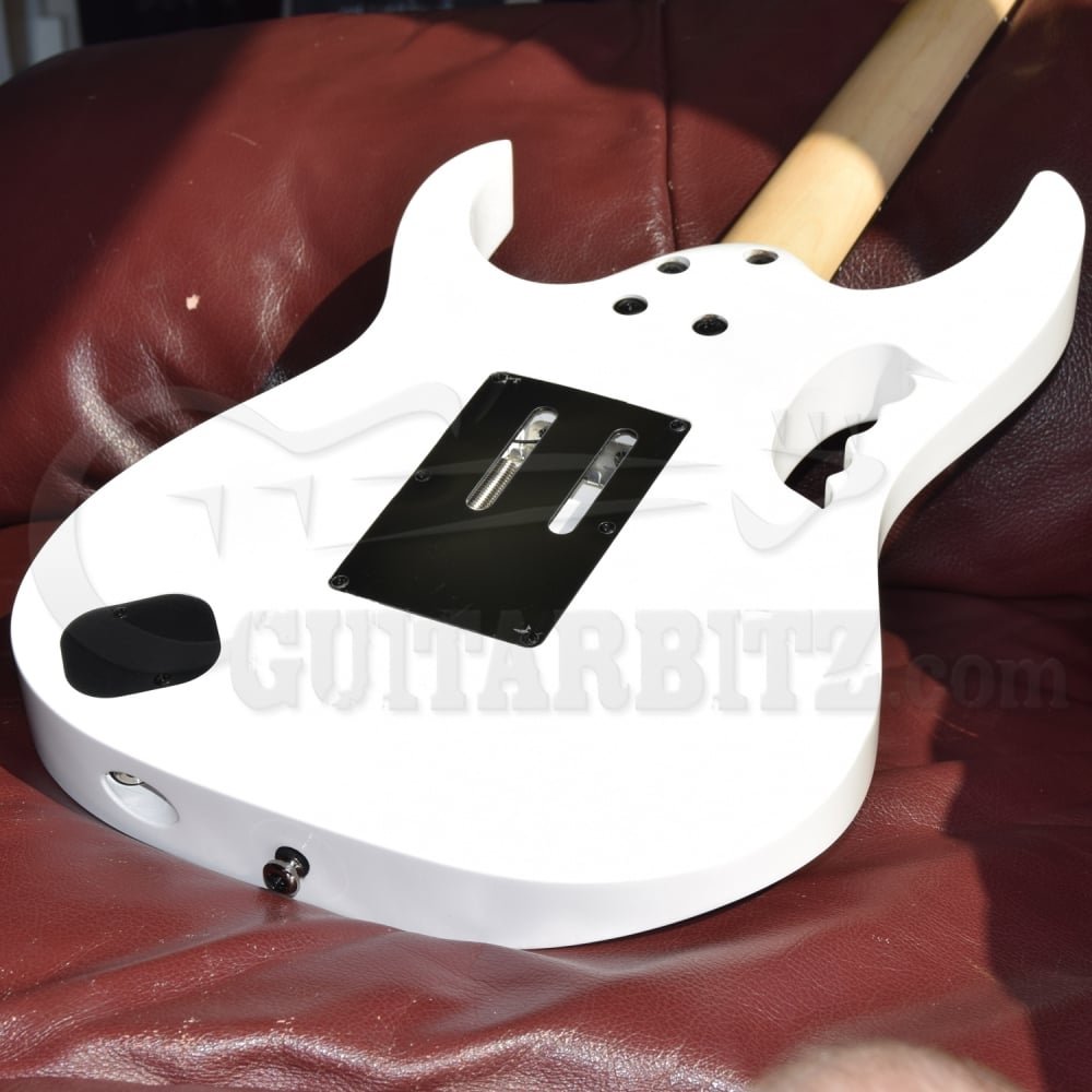 Ibanez E-Gitarre Jemjr White