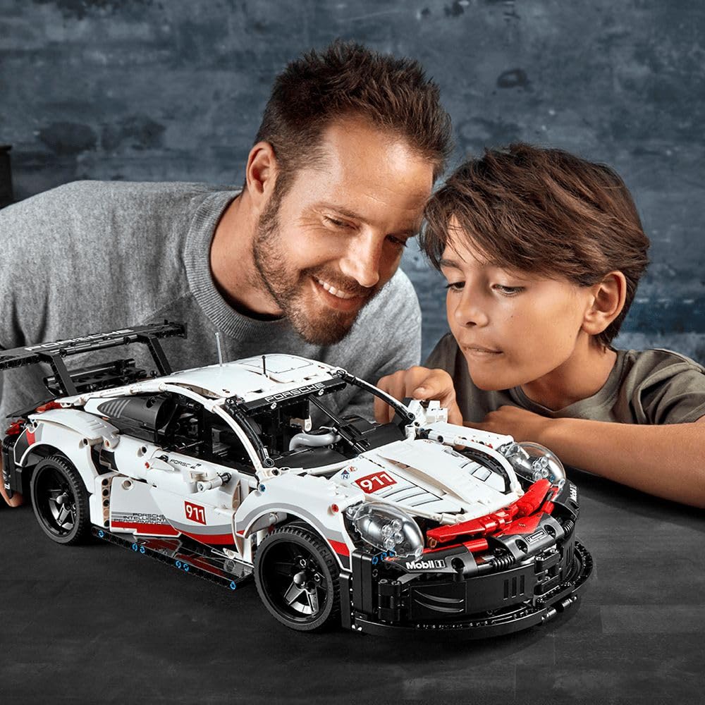 LEGO Technic Porsche 911 RSR, Rennauto Bausatz für Fortgeschrittene,